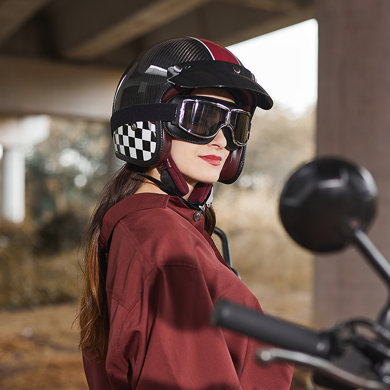 Casco Moto Retrò in Fibra di C - Carbon Fiber Lightweight Motorcycle Helmet recensione e prezzo